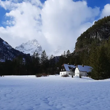 Haasenhaus هينترستودر